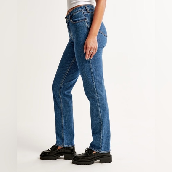 NWT Abercrombie & Fitch Curve Love The 90s Mid Rise Straight Jean size 4S - Picture 4 of 12